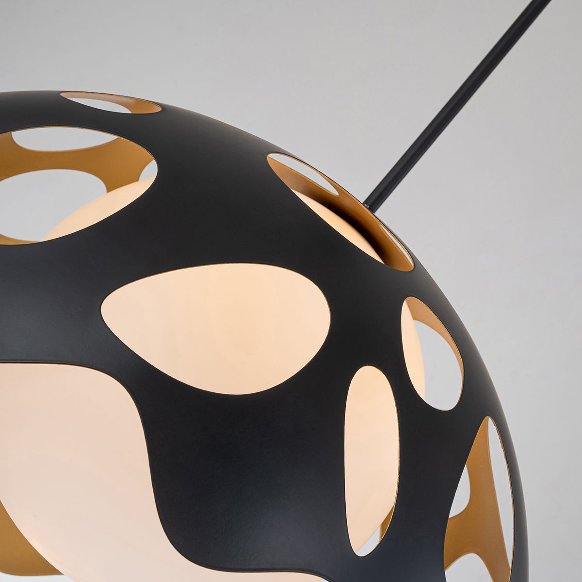Gilded Nola Pebbles 15 závěsné světlo černá 38 cm