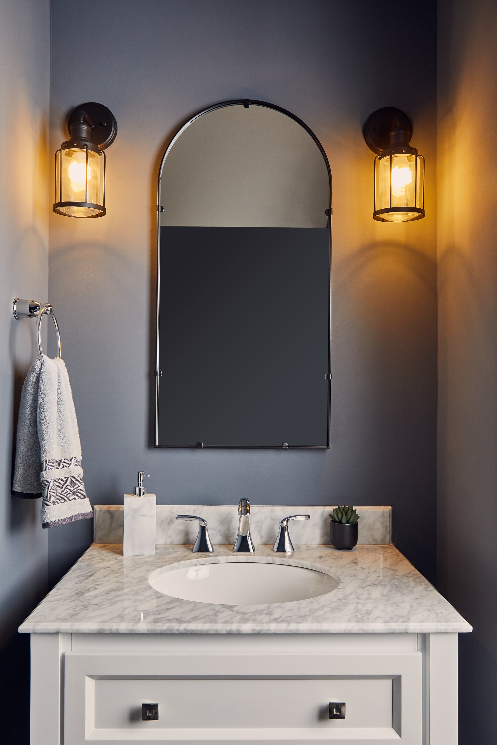 Quoizel Ludlow Wall Sconce nástěnná lampa černá klec