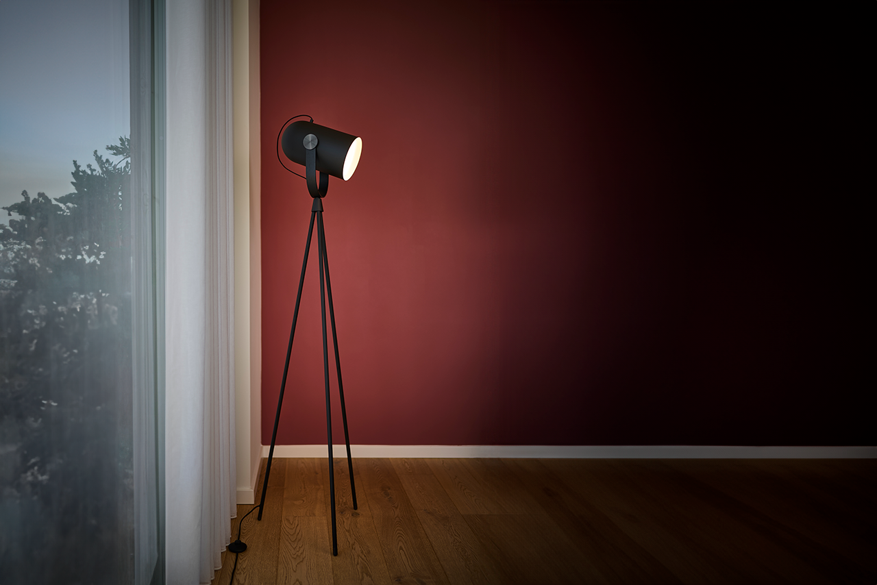 Le Klint Carronade 362 II stojací lampa černý dub