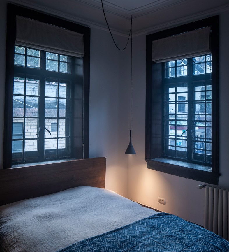 Foscarini Aplomb Mini závěsné svítidlo betonové