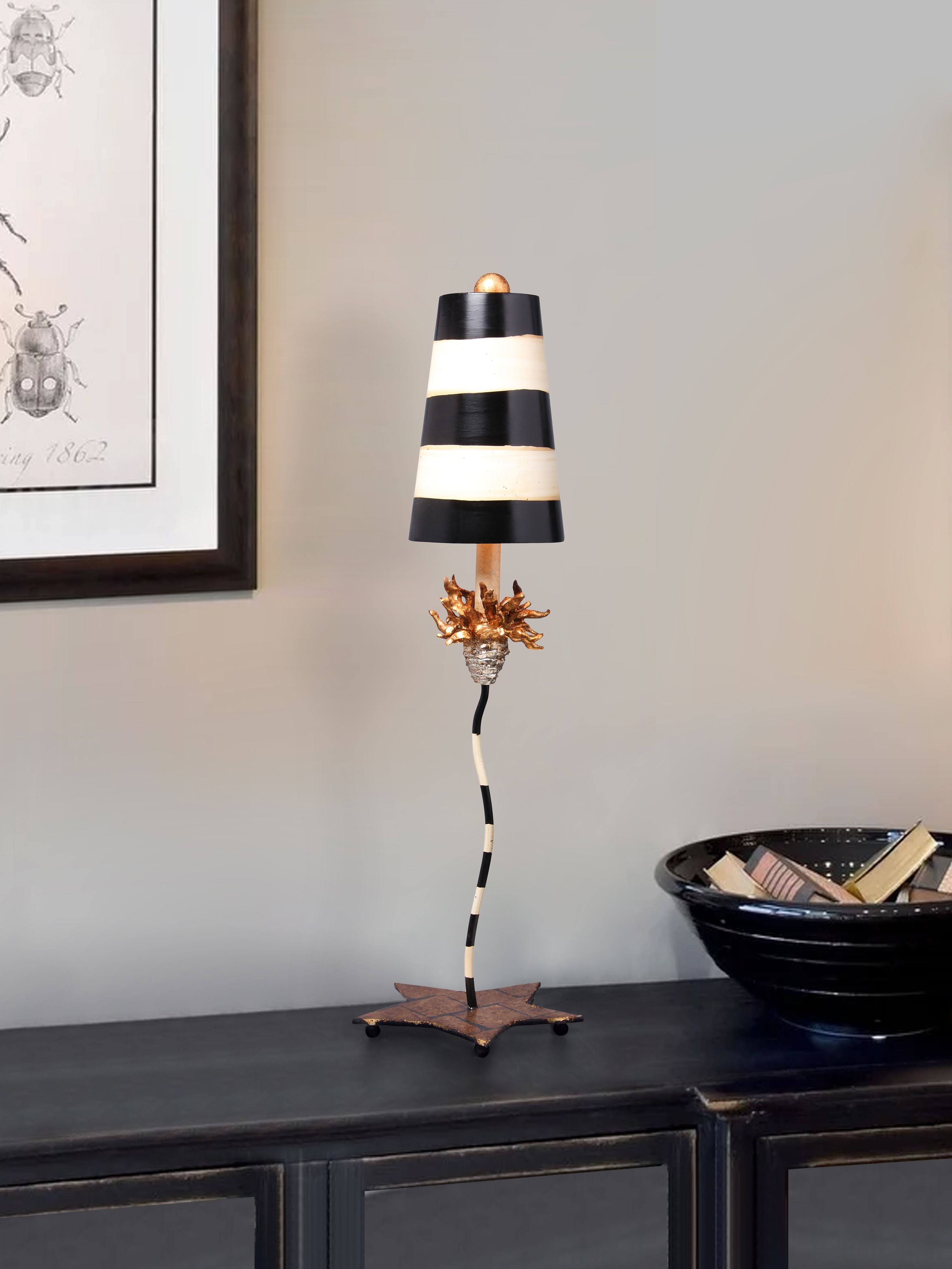 Gilded Nola La Fleur stolní lampa 40 palců