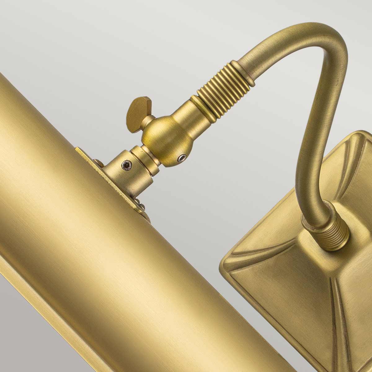 Gilded Nola Leo Large obrazové svítidlo patinovaná mosaz