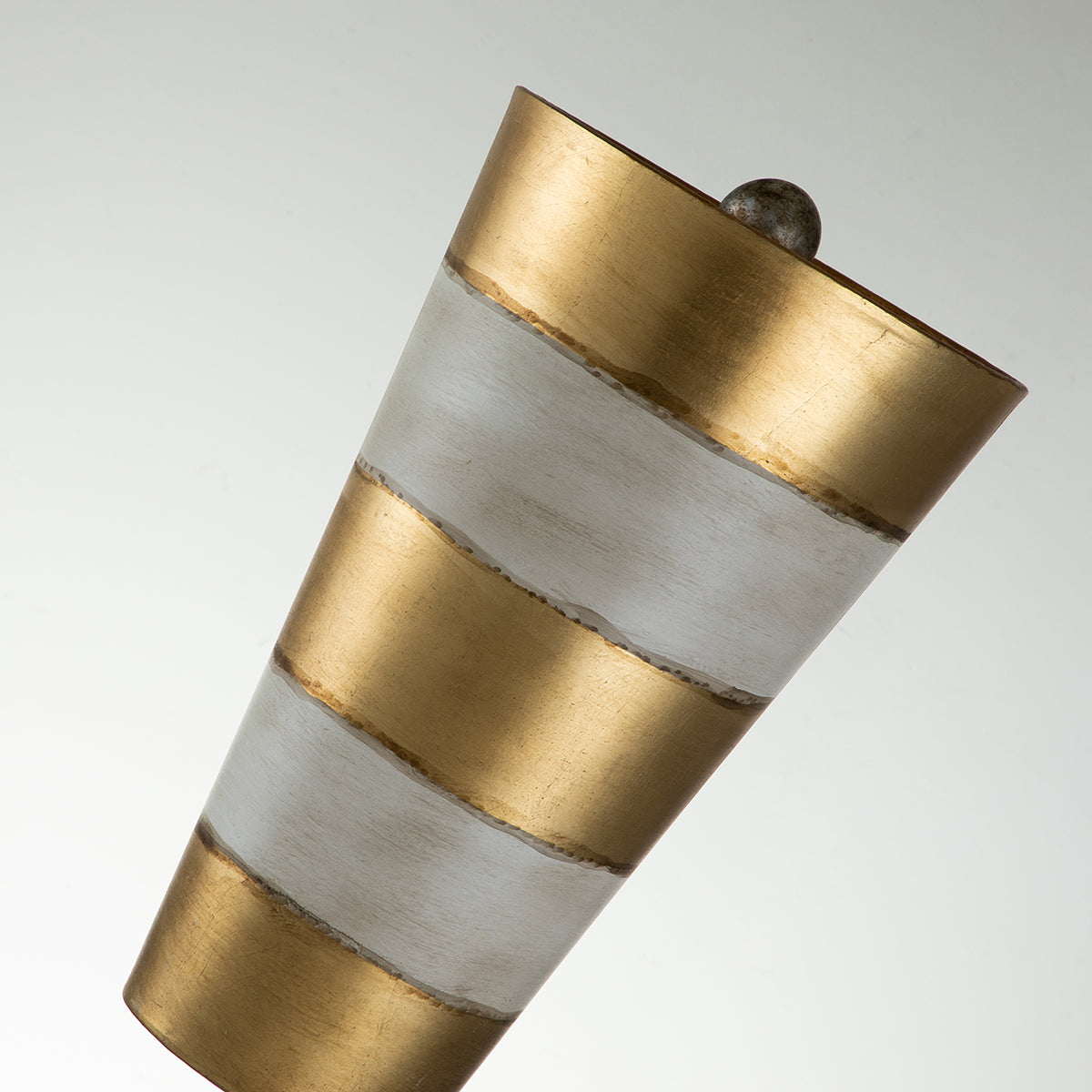 Gilded Nola Tivoli stolní lampa zlatá designová
