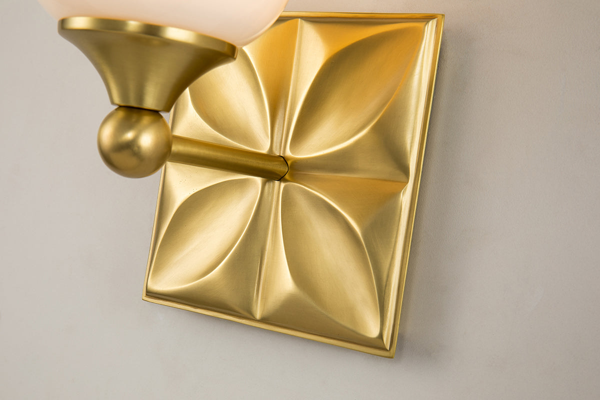 Gilded Nola Epsilon koupelnové světlo mosaz 1 světlo