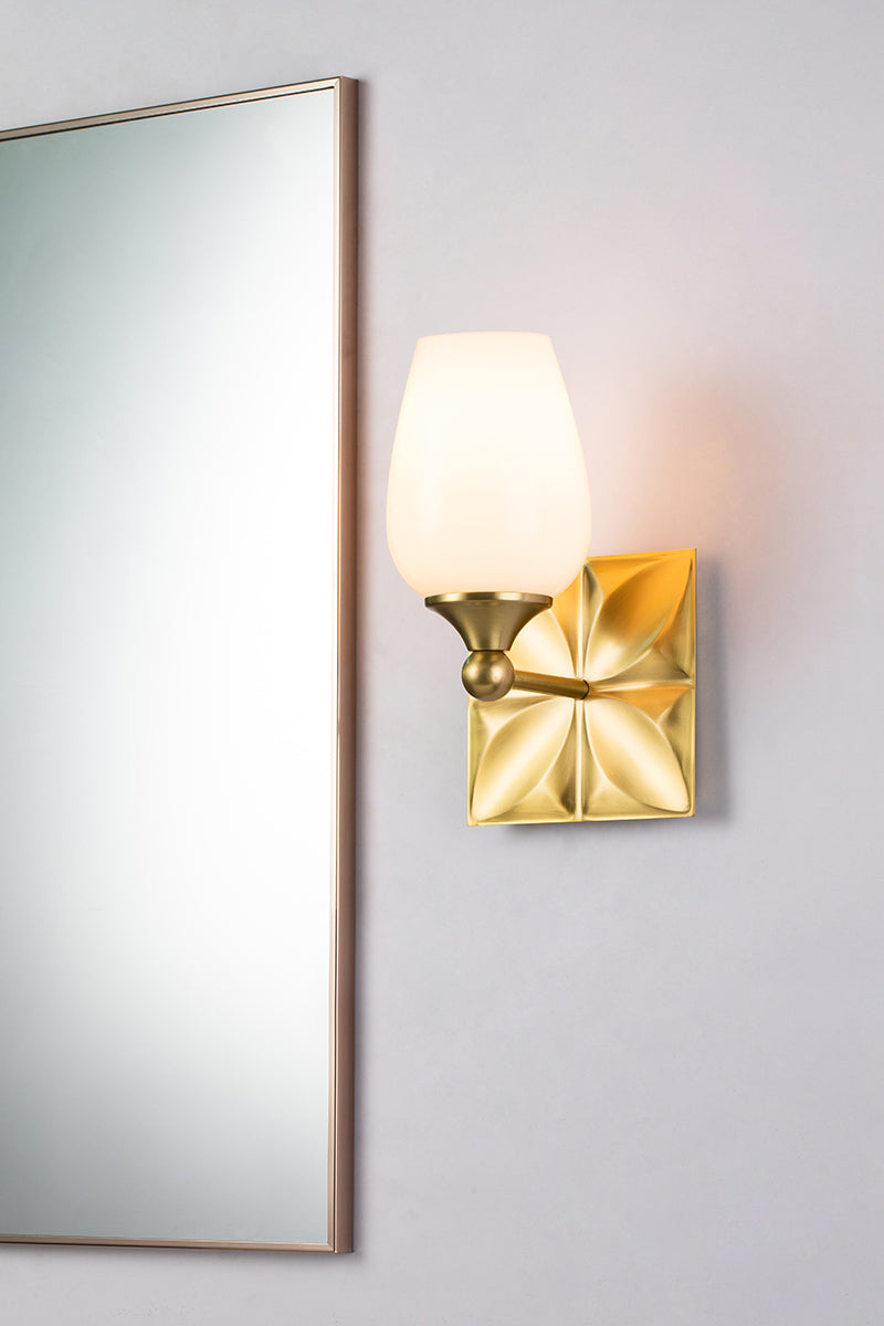Gilded Nola Epsilon koupelnové světlo mosaz 1 světlo