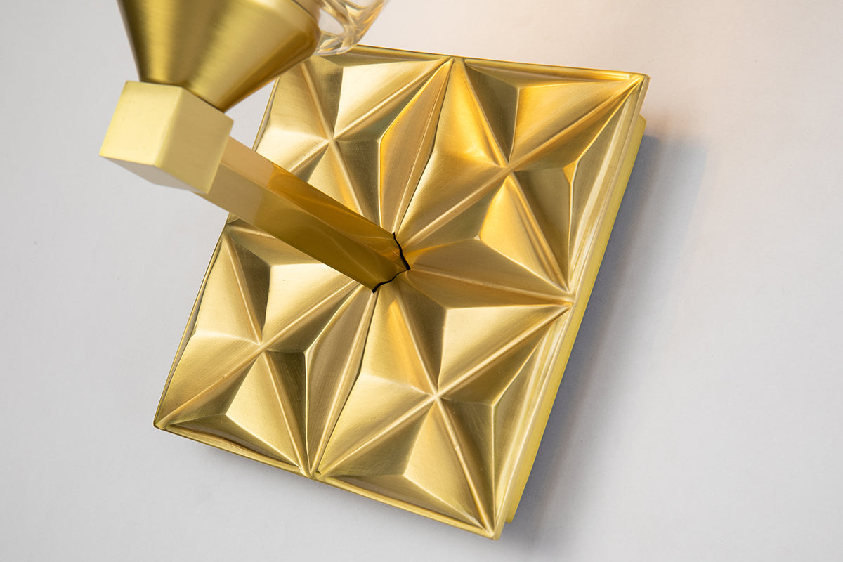 Gilded Nola Alpha 1 Light koupelnové svítídlo stará mosaz