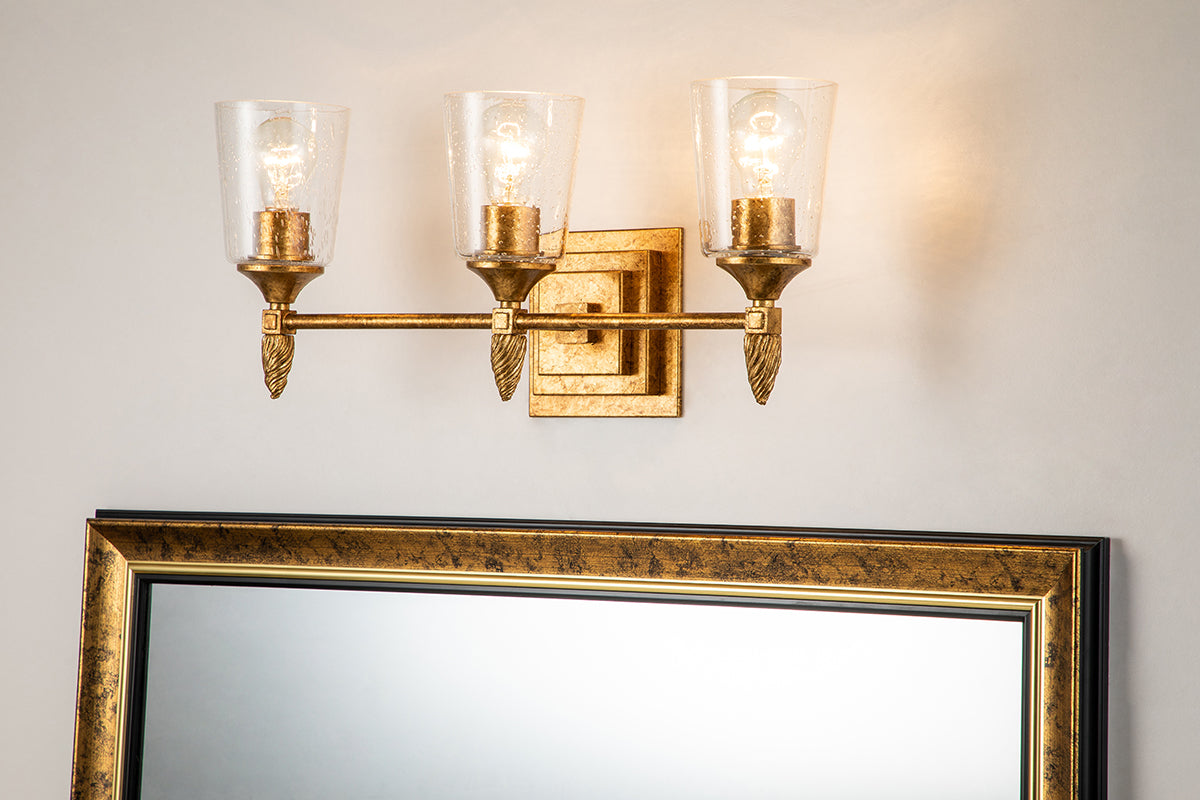 Gilded Nola Vetiver 3 Light koupelnové svítídlo zlatá se sklem