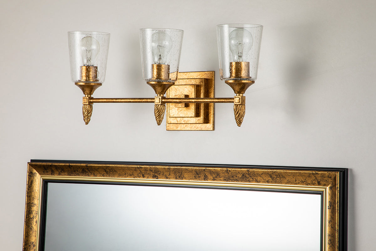 Gilded Nola Vetiver 3 Light koupelnové svítídlo zlatá se sklem