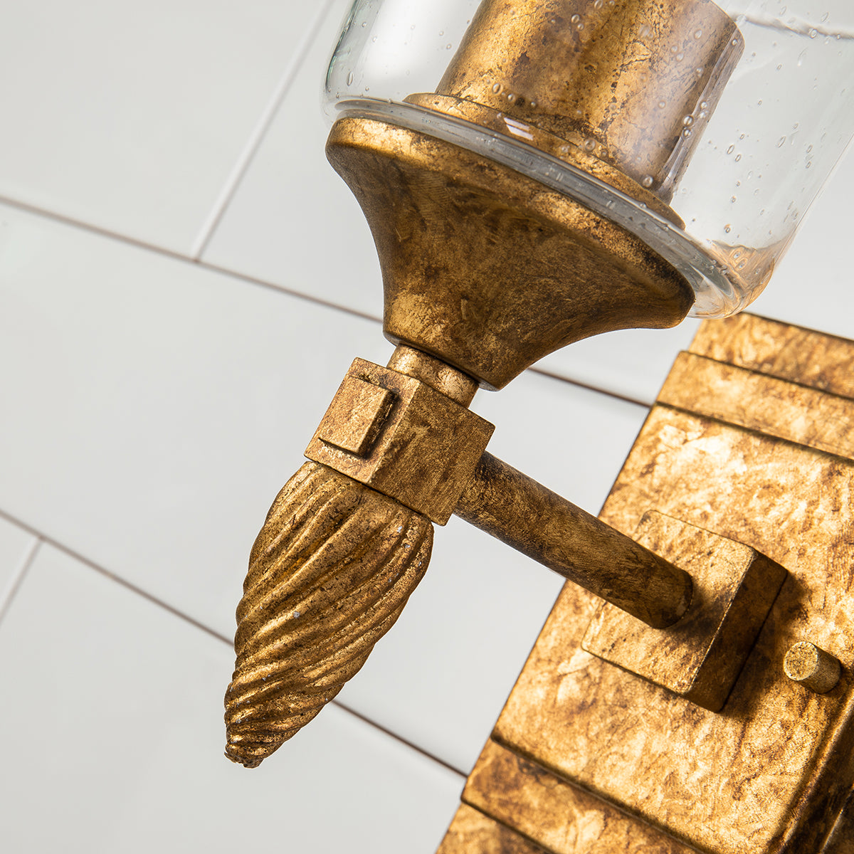 Gilded Nola Vetiver 2 Light koupelnové svítidlo zlaté