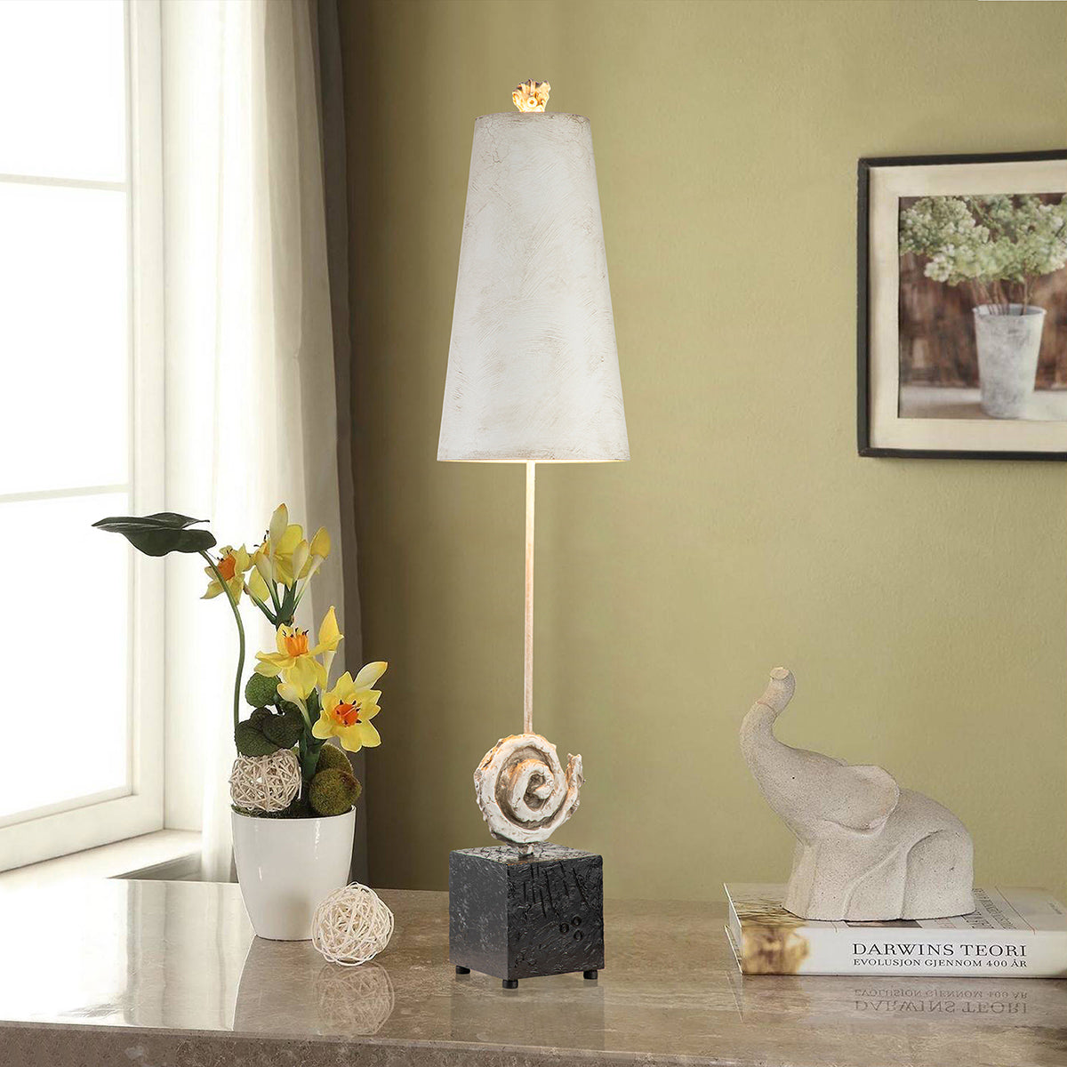 Gilded Nola Swirl stolní lampa kostní bílá