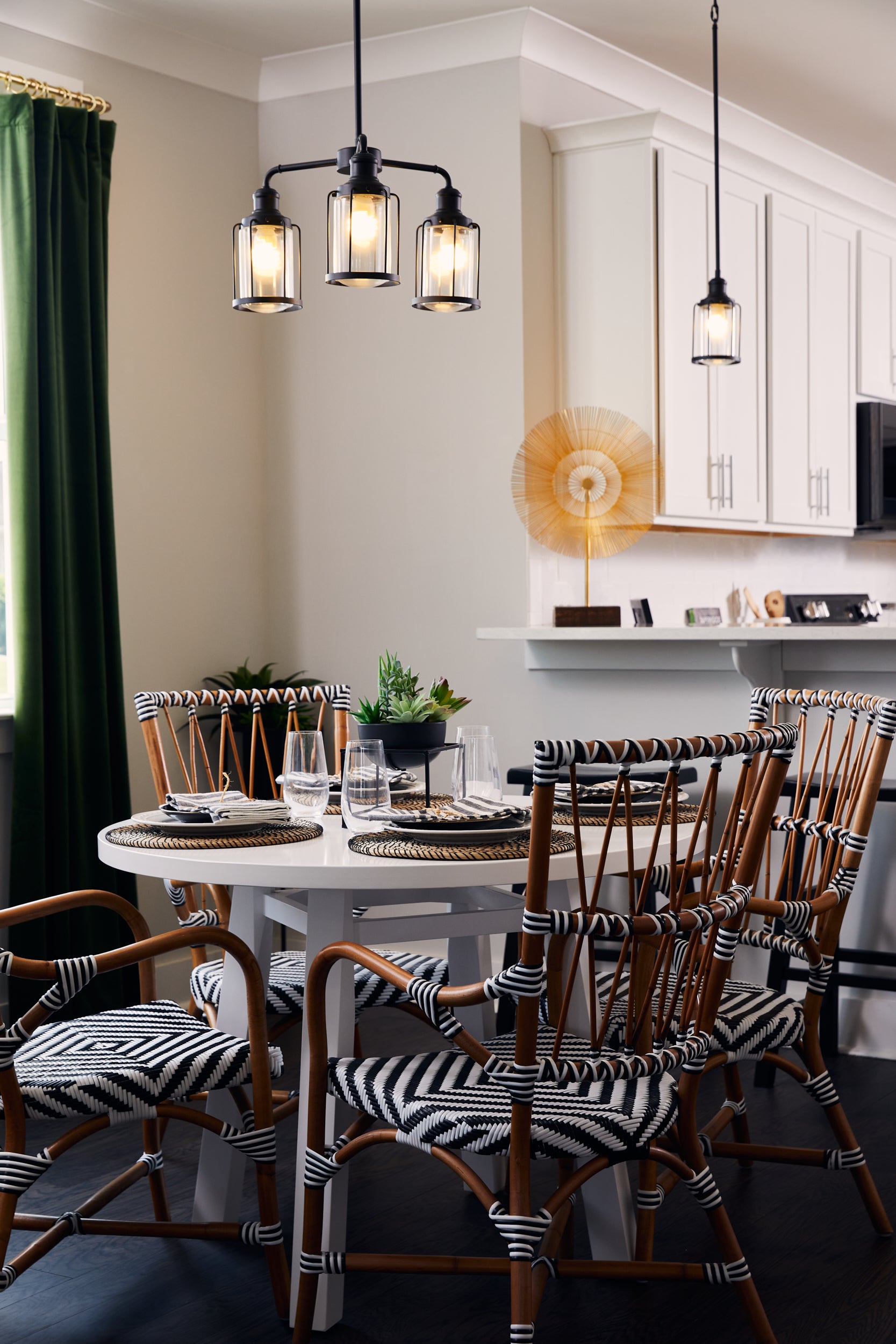 Quoizel Ludlow Chandelier lustr černý klecový 5-ramenný