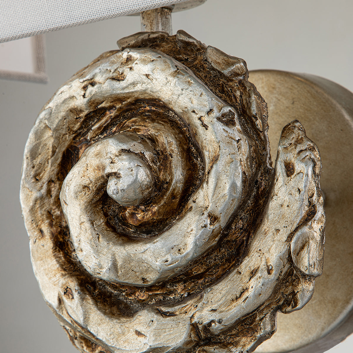 Gilded Nola Swirl nástěnné svítidlo stříbrné