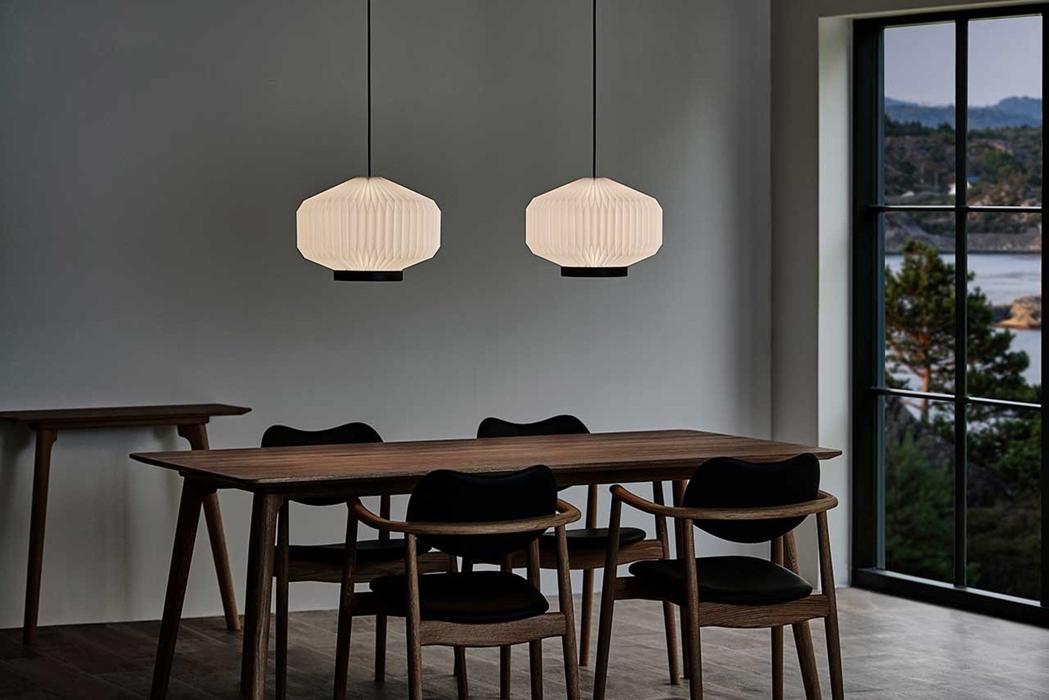 Le Klint Shibui 186 závěsné svítidlo small černá