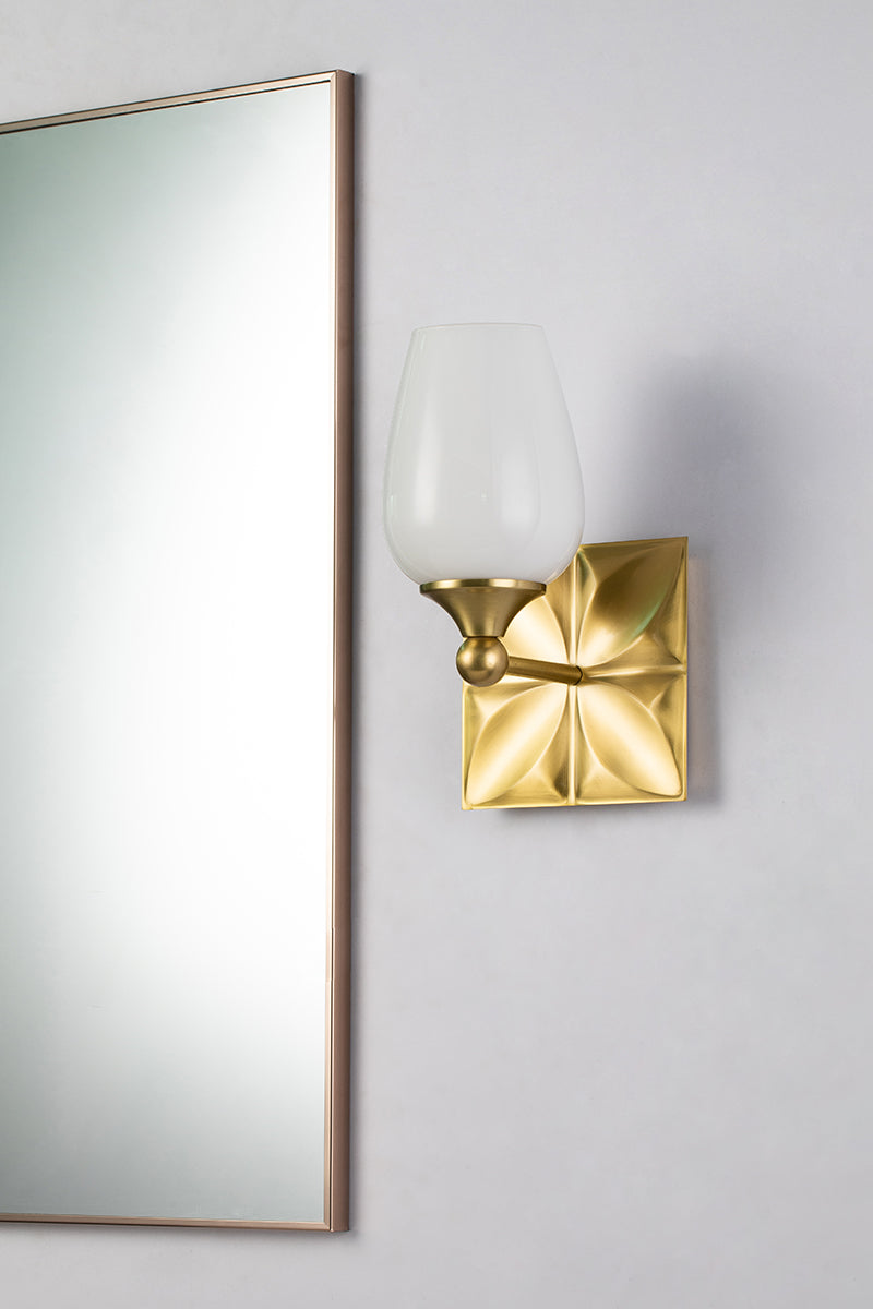 Gilded Nola Epsilon koupelnové světlo mosaz 1 světlo