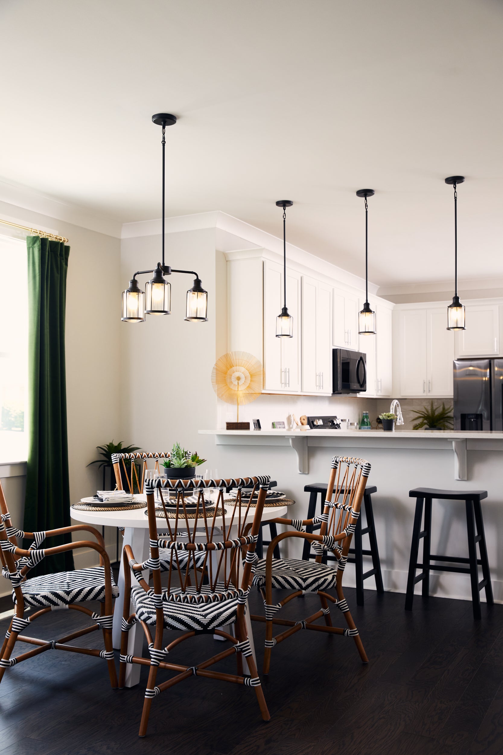 Quoizel Ludlow Chandelier lustr černý klecový 5-ramenný