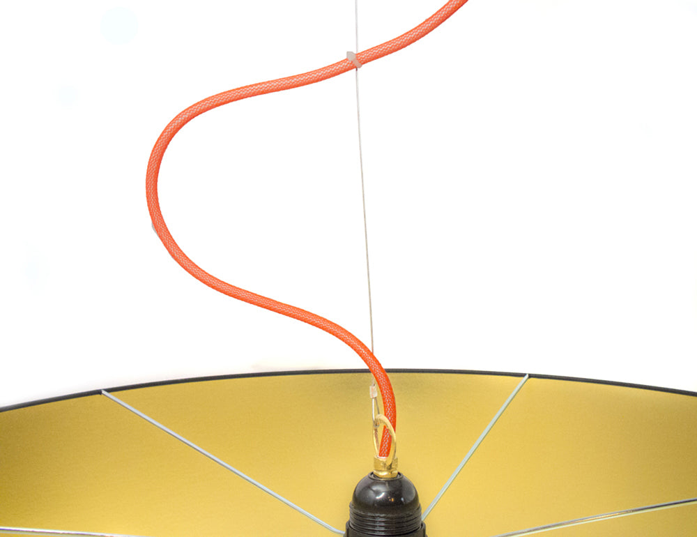 DESIGN BY US Alexis závěsná lampa černá zlatá