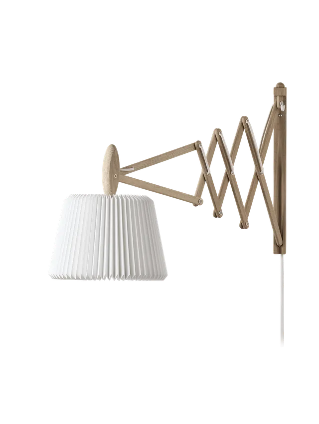 Le Klint Sax 233-120 nástěnná lampa s dlouhým ramenem