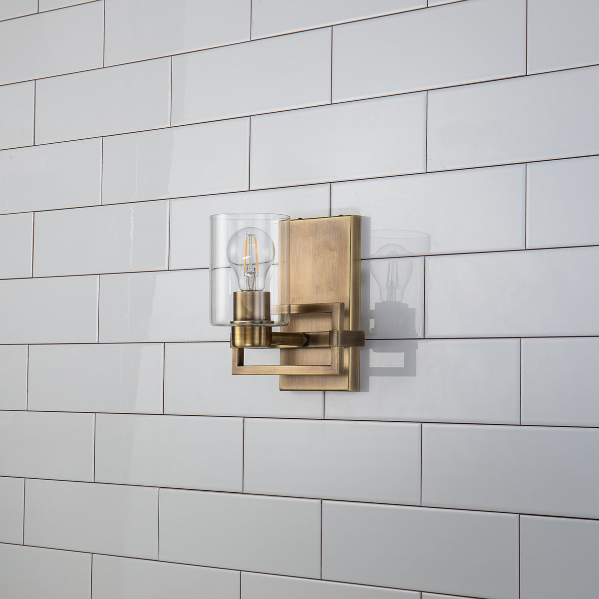 Gilded Nola Estes 1 Light koupelnové svítídlo mosaz