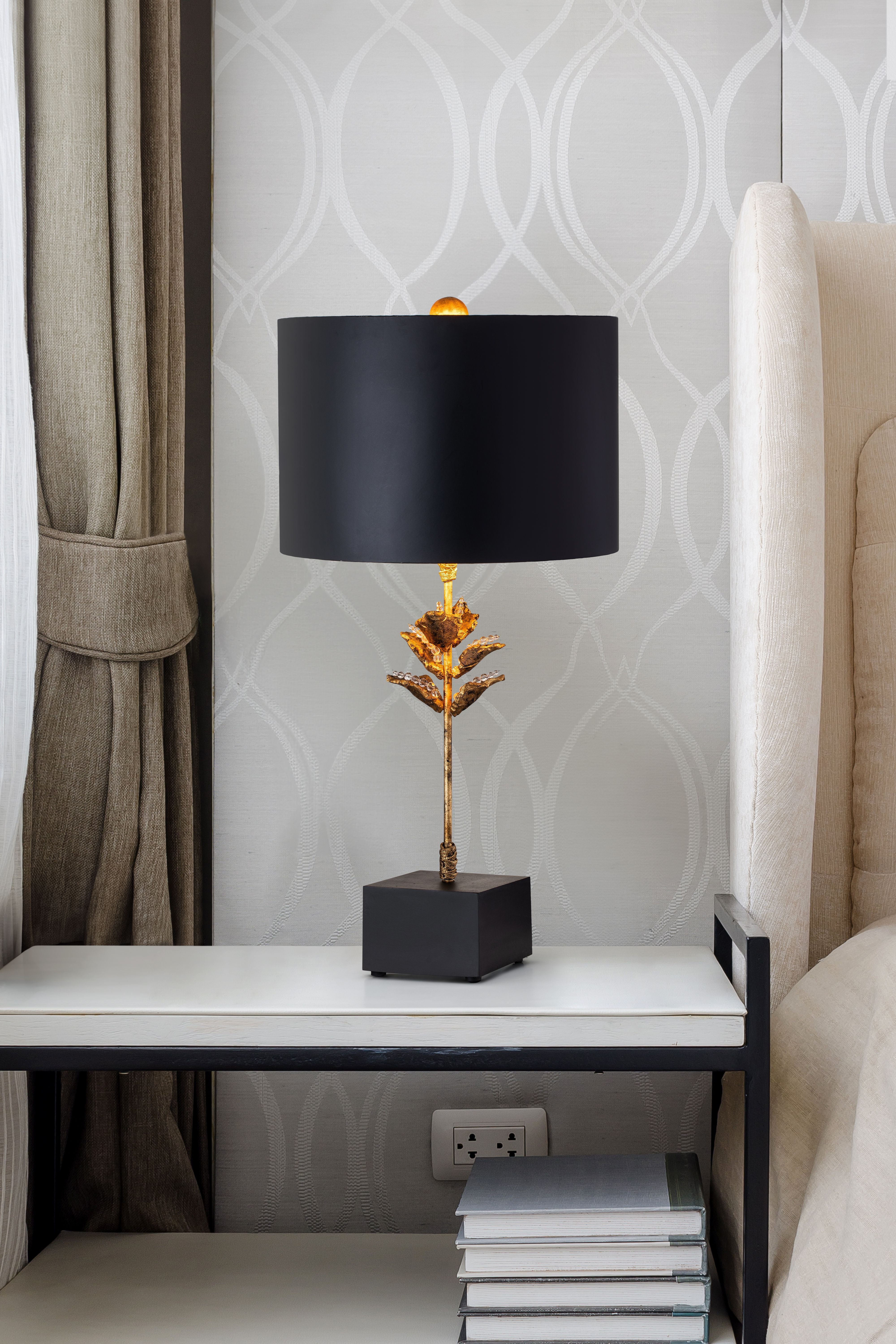 Gilded Nola Camilia stolní lampa do interiéru