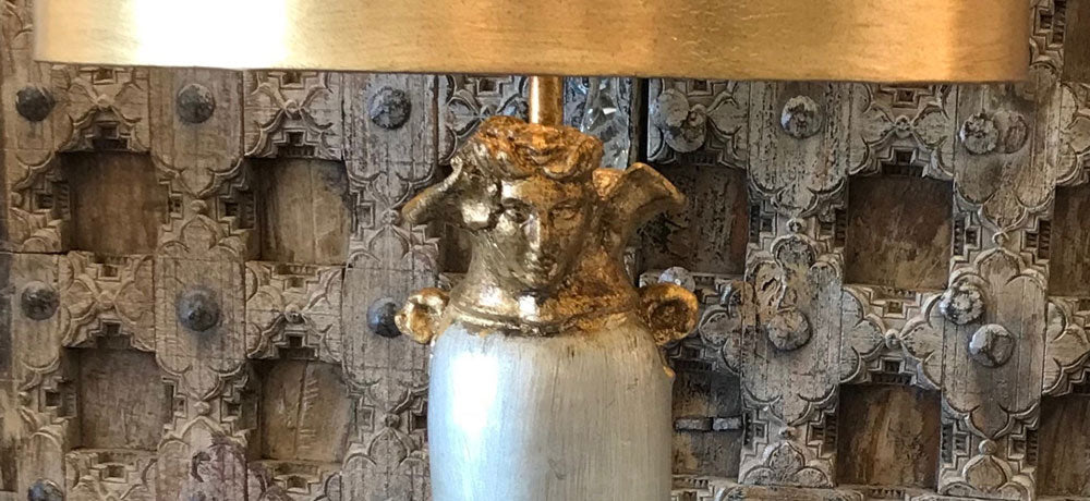 Gilded Nola Bienville stolní lampa zlatá velká