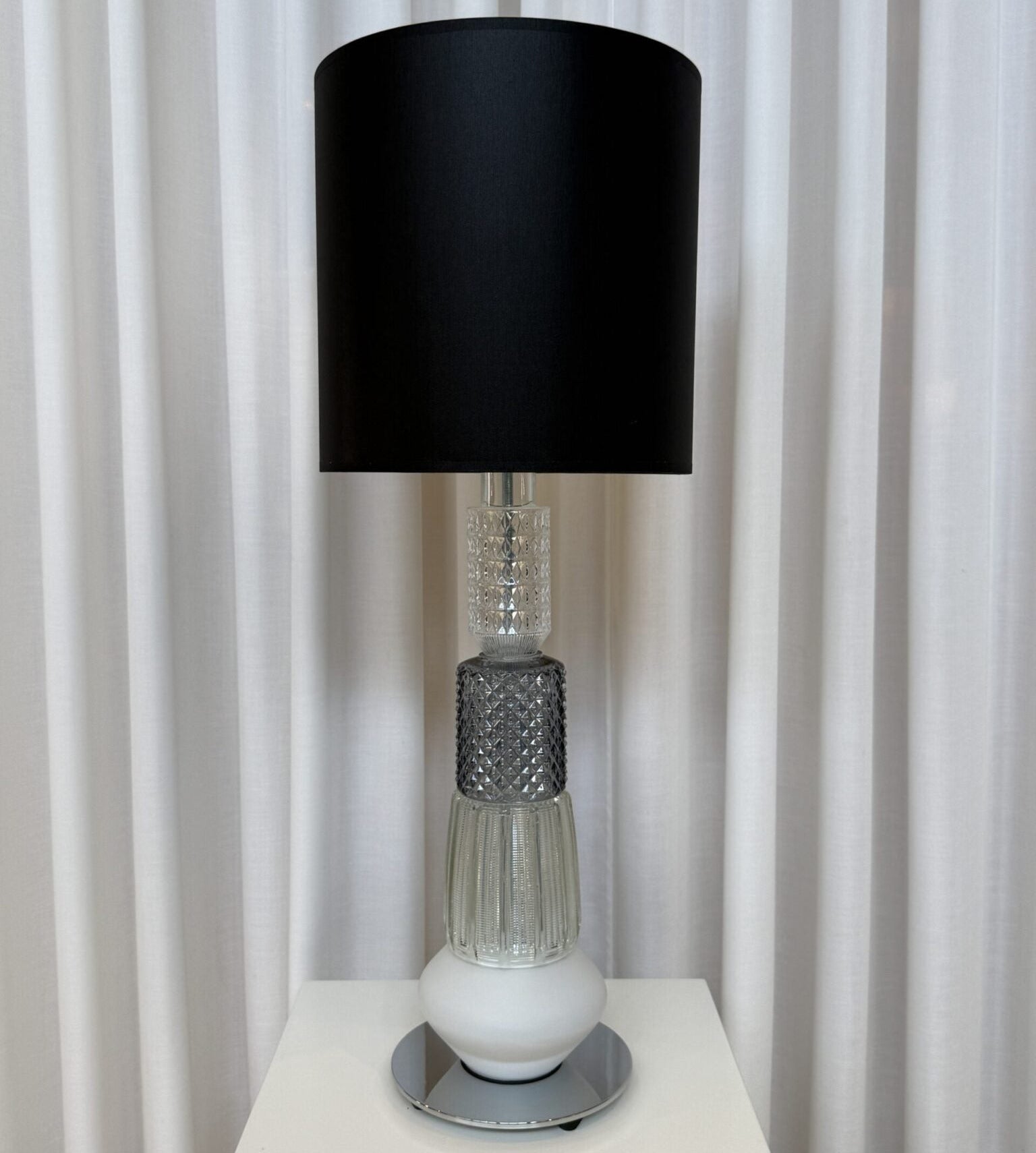 DESIGN BY US Mini Vintage stolní lampa skleněná