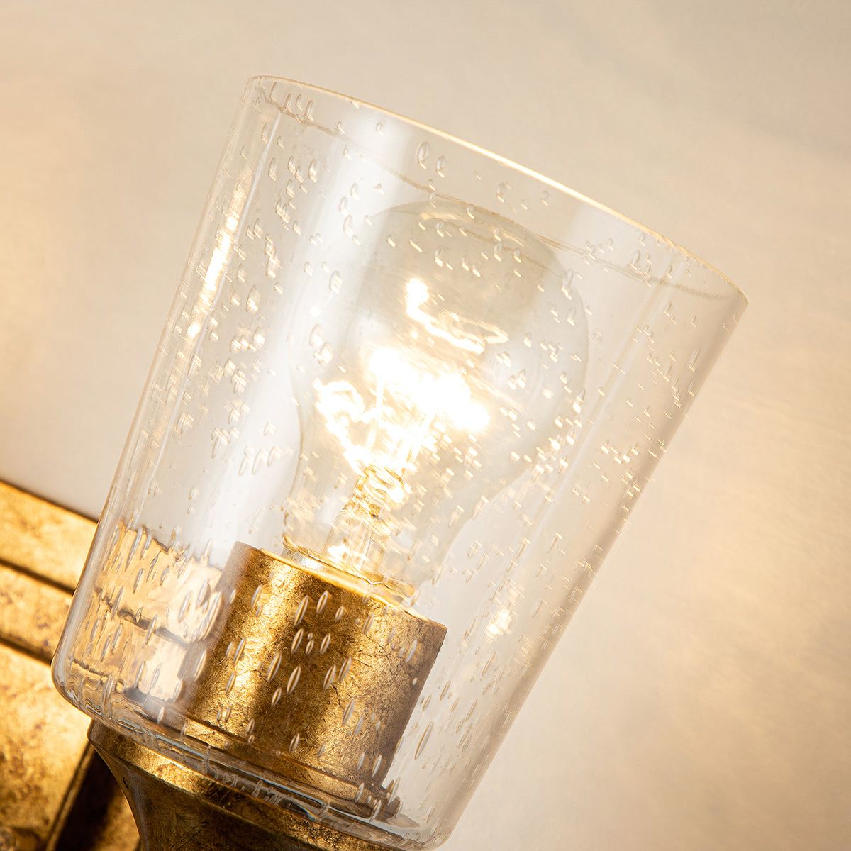 Gilded Nola Vetiver 4 Lt koupelnové svítidlo zlaté