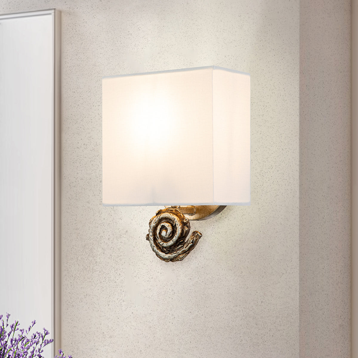 Gilded Nola Swirl nástěnné svítidlo stříbrné
