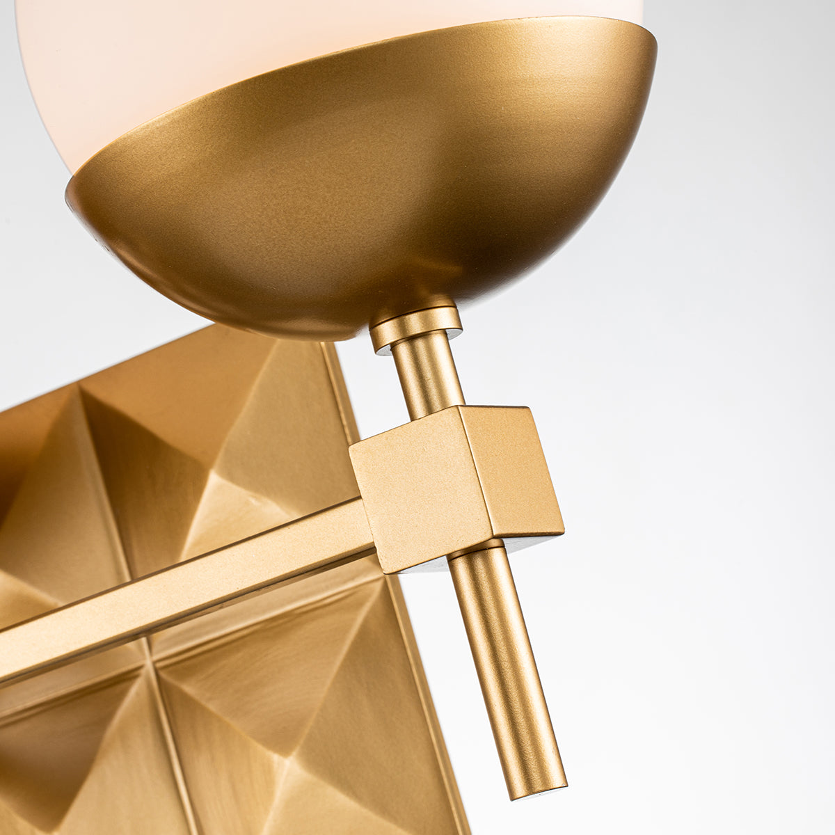 Gilded Nola Deco 3 koupelnové svítlo lakované zlato