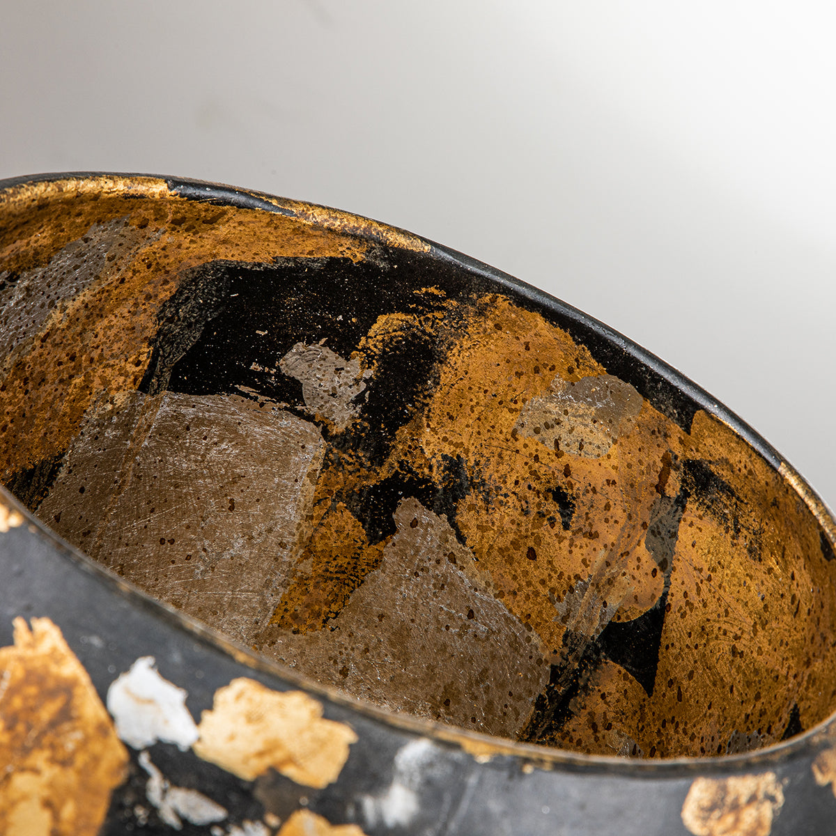 Gilded Nola Arnaud dekorativní mísa černá 20 cm