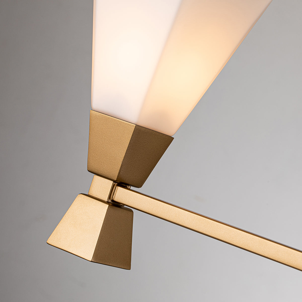 Gilded Nola Bowtie koupelnové svítídlo zlatá 3 světla