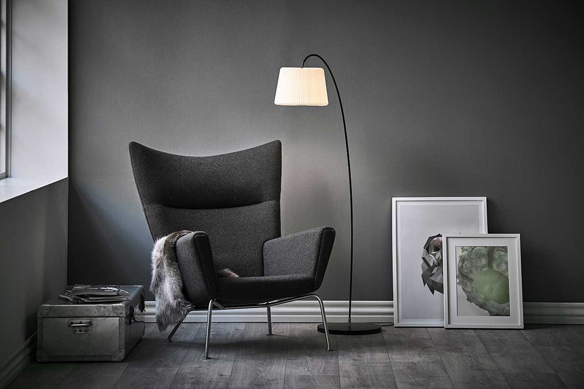 Le Klint Snowdrop 320 stojací lampa naklápěcí